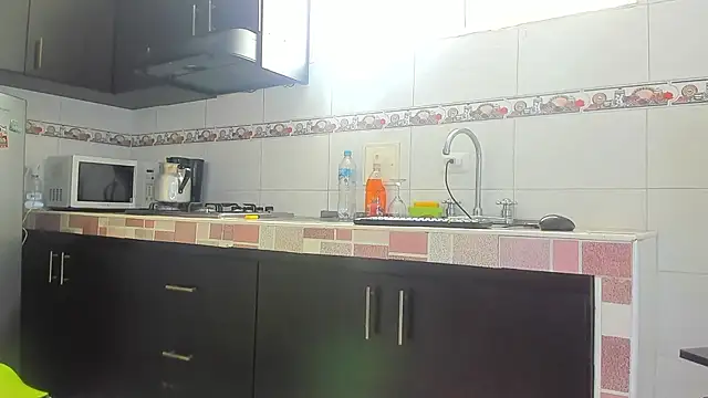 Emma-evans online show from 12, 10, 2025