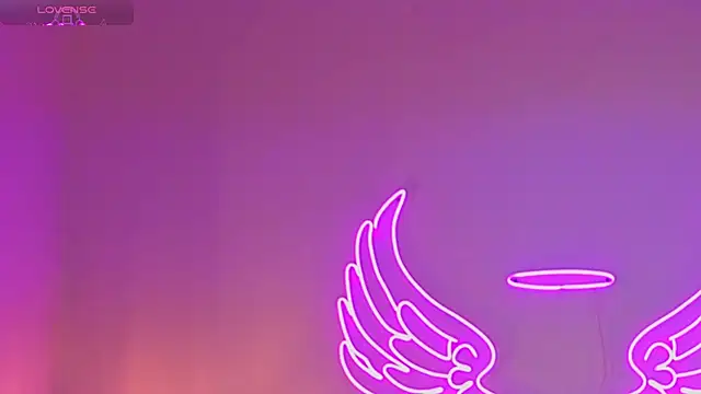 Snapshot of _scarletmoore chatting on 9, 10, 2025 scarletmoore online show from 9, 10, 2025