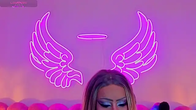 Snapshot of _scarletmoore chatting on 24, 10, 2025 scarletmoore online show from 24, 10, 2025