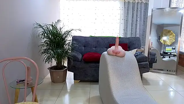 camil milfdream online show from 23, 1, 2025