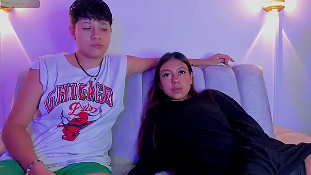 violet casper  online show from 14, 11, 2025