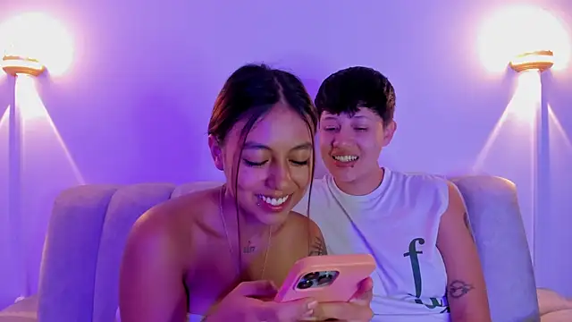 violet casper  online show from 17, 11, 2025