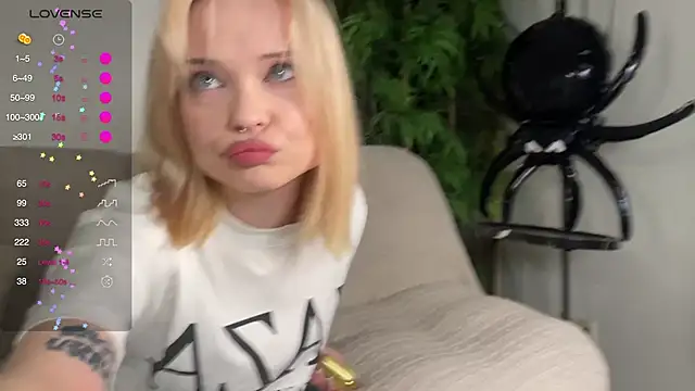 dollfromvenus online show from 1, 11, 2025