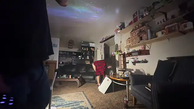 Snapshot of deadpi chatting on 4, 10, 2025 deadpi online show from 4, 10, 2025