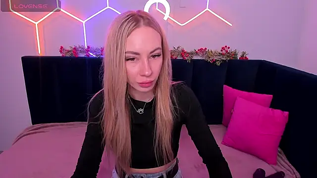 Diana Garrett online show from 1, 1, 2025