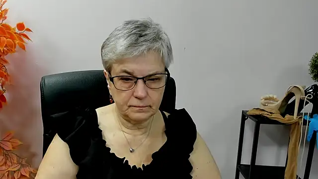 IrisDream online show from 10, 10, 2025