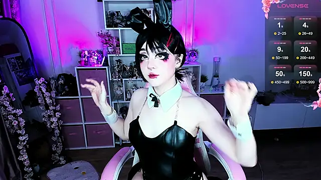 Snapshot of Aki__Ra chatting on 14, 9, 2025 Aki  Ra online show from 14, 9, 2025