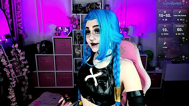 Snapshot of Aki__Ra chatting on 1, 10, 2025 Aki  Ra online show from 1, 10, 2025