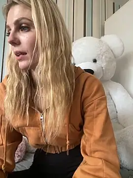 Snapshot of Liya_my chatting on 17, 10, 2025 Liya my online show from 17, 10, 2025