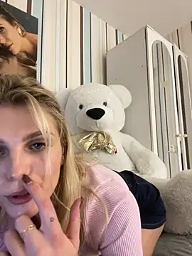 Snapshot of Liya_my chatting on 22, 10, 2025 Liya my online show from 22, 10, 2025