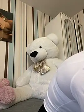 Snapshot of Liya_my chatting on 12, 11, 2025 Liya my online show from 12, 11, 2025