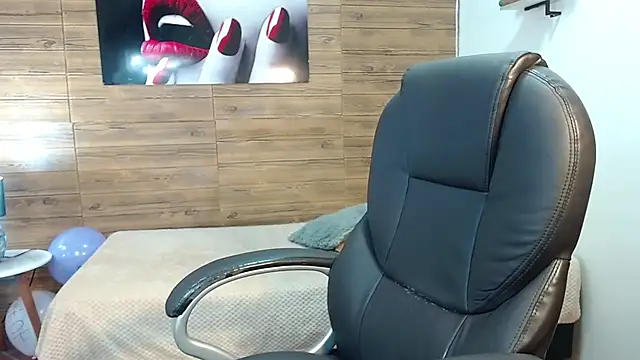 Snapshot of jhoellx chatting on 11, 10, 2025 jhoellx online show from 11, 10, 2025