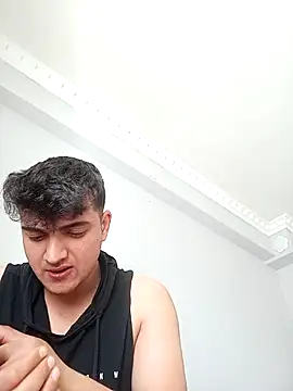 boy 3835 online show from 13, 3, 2025