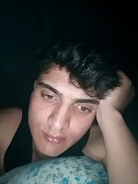 boy 3835 online show from 15, 3, 2025