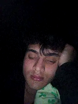 boy 3835 online show from 18, 3, 2025