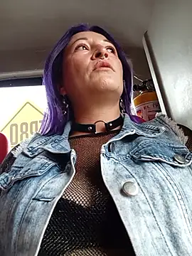 sophie banger online show from 9, 10, 2025