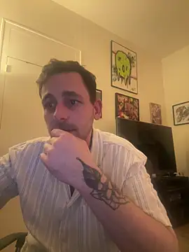 Snapshot of defbond420 chatting on 11, 10, 2025 defbond420 online show from 11, 10, 2025