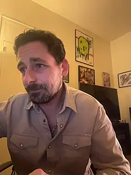 Snapshot of defbond420 chatting on 13, 11, 2025 defbond420 online show from 13, 11, 2025