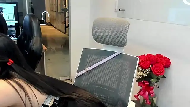 Kimkalifa  online show from 26, 9, 2025