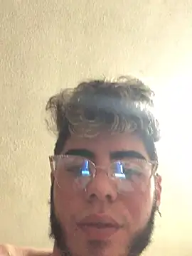 Snapshot of gilbertcronoz chatting on 26, 11, 2025 gilbertcronoz online show from 26, 11, 2025