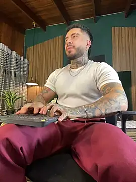 LeoSalvatore  online show from 25, 1, 2025