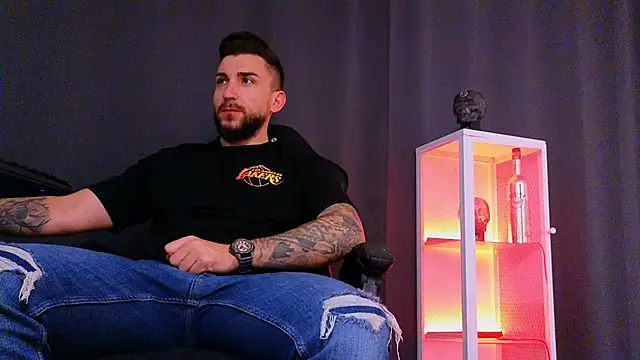 MightyAaron66 online show from 3, 2, 2025