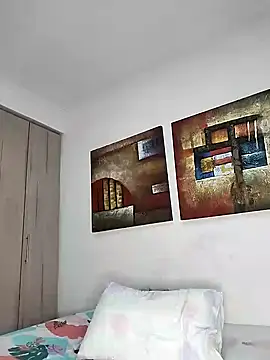 cuteluci  online show from 1, 1, 2025