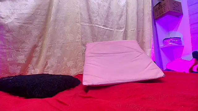  sara london online show from 1, 2, 2025