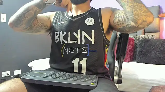 Lyon vach online show from 18, 9, 2025