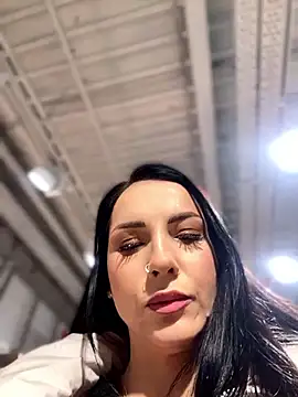 Roxana-Sexy online show from 1, 2, 2025