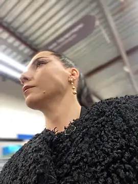 Roxana-Sexy online show from 2, 2, 2025