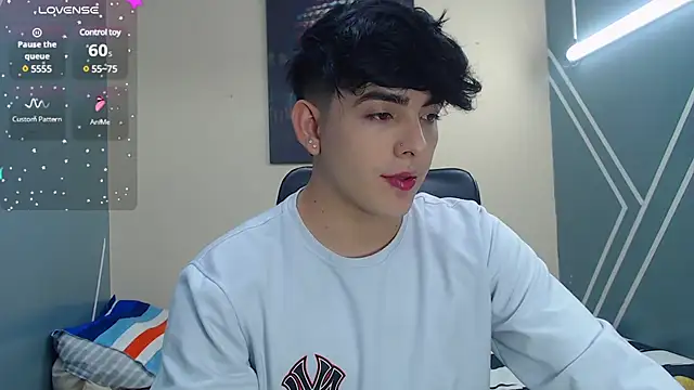 nolan twink1 online show from 12, 2, 2025
