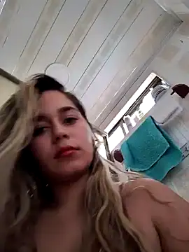 LaurenWelly  online show from 6, 2, 2025