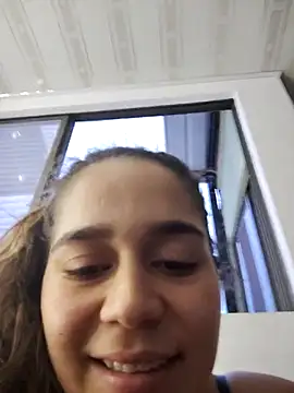 LaurenWelly  online show from 2, 3, 2025