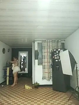 LaurenWelly  online show from 28, 2, 2026