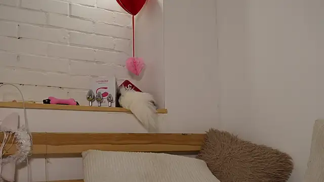 MonicaAsis online show from 16, 1, 2025