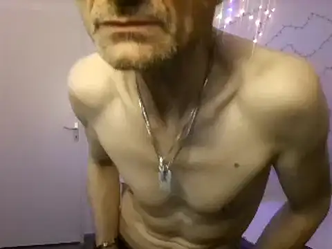 Snapshot of brunoguunot chatting on 26, 12, 2024 brunoguunot online show from 26, 12, 2024