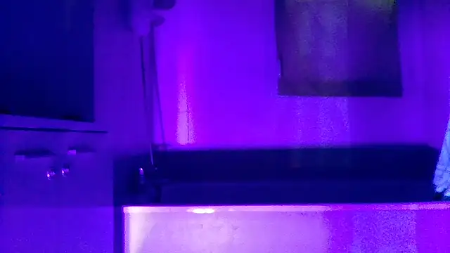 Snapshot of brunoguunot chatting on 23, 10, 2025 brunoguunot online show from 23, 10, 2025