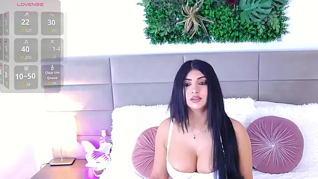 ZendayaClark online show from 8, 11, 2025