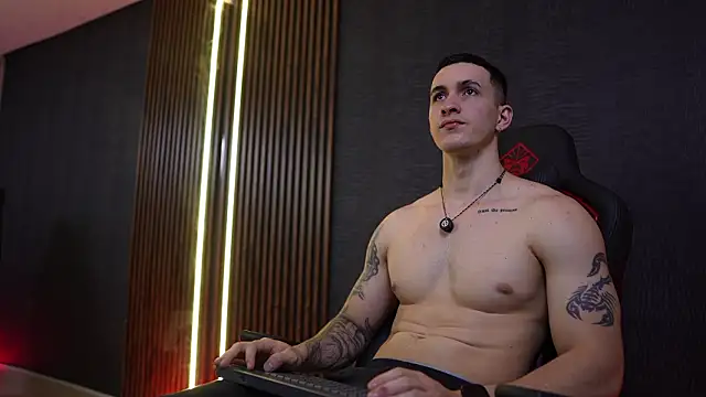 Snapshot of JacksonOlsenn chatting on 10, 2, 2026 JacksonOlsenn online show from 10, 2, 2026