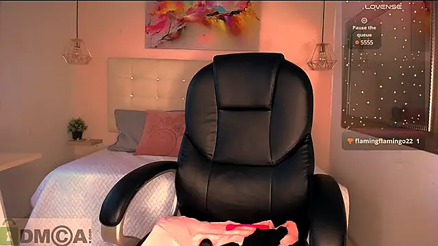 Cristal  adams online show from 5, 1, 2025