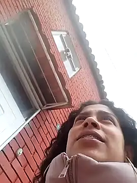 Snapshot of NINA_18_YEARS chatting on 10, 10, 2025 NINA 18 YEARS online show from 10, 10, 2025