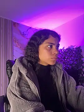 Snapshot of NINA_18_YEARS chatting on 16, 11, 2025 NINA 18 YEARS online show from 16, 11, 2025