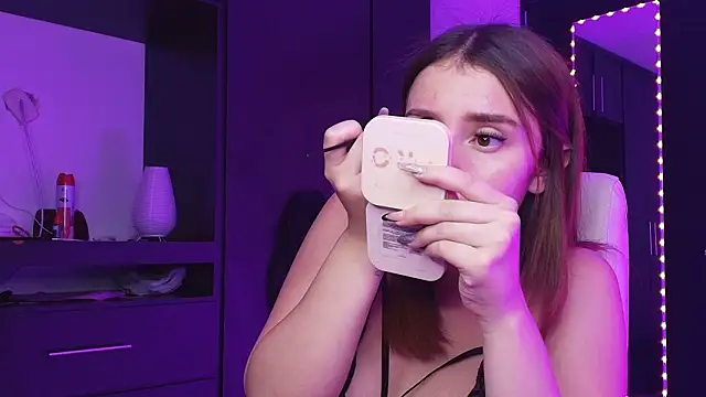 TinaJonnes  online show from 18, 3, 2026