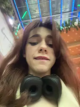 Lily  Belle online show from 13, 12, 2024