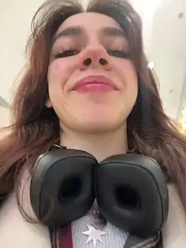 Lily  Belle online show from 29, 12, 2024