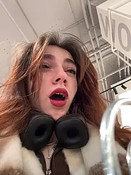 Lily  Belle online show from 6, 3, 2025