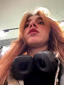 Lily  Belle online show from 27, 9, 2025