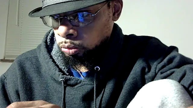 Snapshot of WhiskeyWood_DuhGOD chatting on 4, 2, 2025 WhiskeyWood DuhGOD online show from 4, 2, 2025