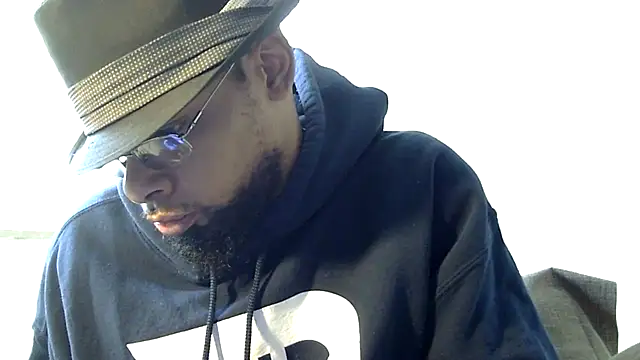 Snapshot of WhiskeyWood_DuhGOD chatting on 4, 2, 2025 WhiskeyWood DuhGOD online show from 4, 2, 2025